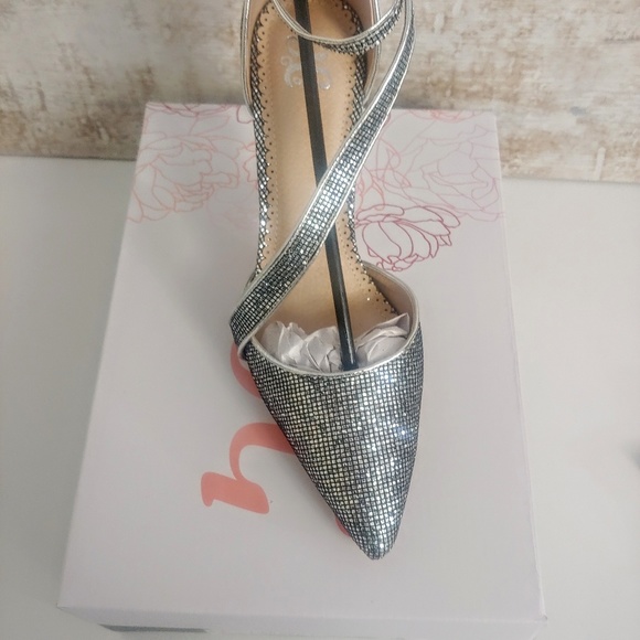 Journee collection women's "zeta" stilleto Silver - Picture 5 of 6